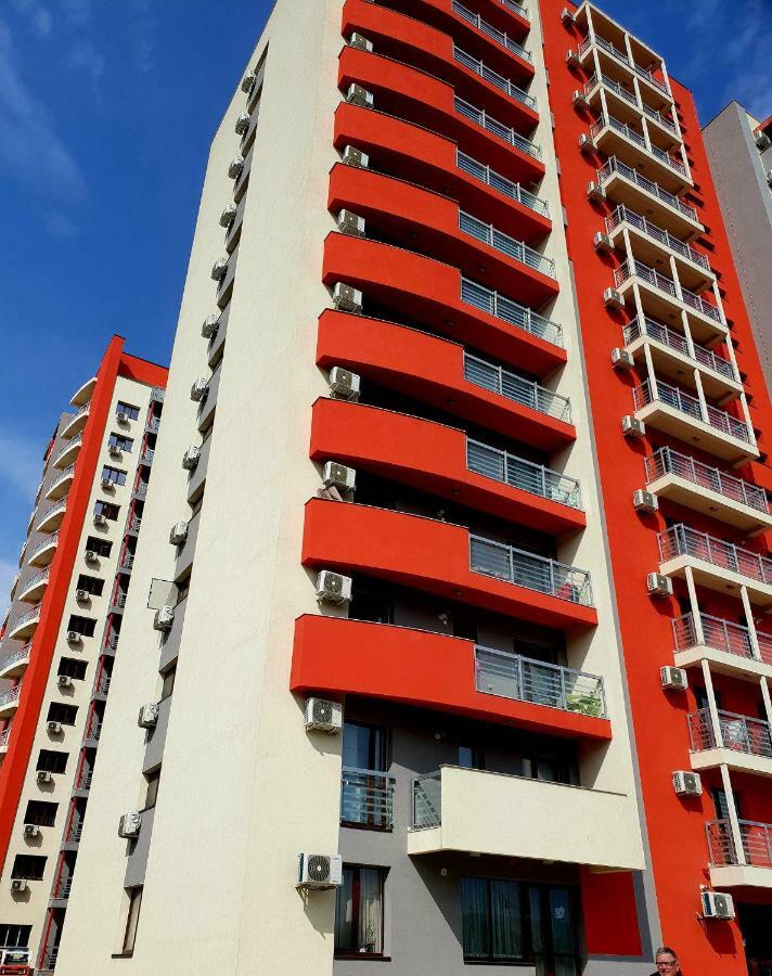 Unique Hotel Apartments ยาช ภายนอก รูปภาพ