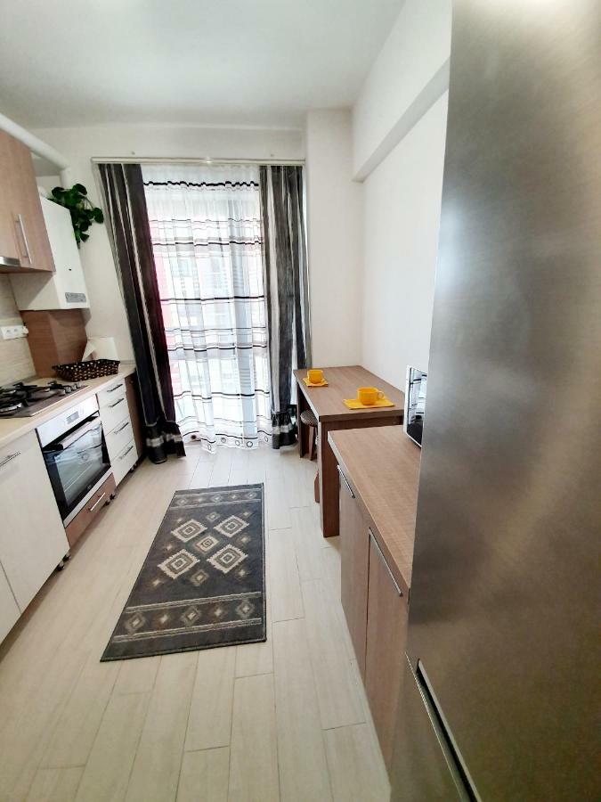 Unique Hotel Apartments ยาช ภายนอก รูปภาพ